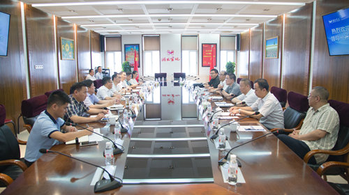 中核五公司總經(jīng)理趙晨曦一行到訪宜化集團(tuán)(圖1) 中核五公司總經(jīng)理趙晨曦一行到訪宜化集團(tuán)(圖1)