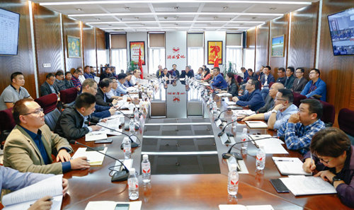 集團召開9月份效益分析總結會(圖1) 集團召開9月份效益分析總結會(圖1)