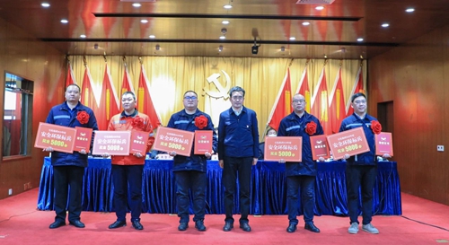 宜化集團(tuán)2020年度總結(jié)表彰暨六屆四次職工代表大會(huì)開幕(圖7) 宜化集團(tuán)2020年度總結(jié)表彰暨六屆四次職工代表大會(huì)開幕(圖7)