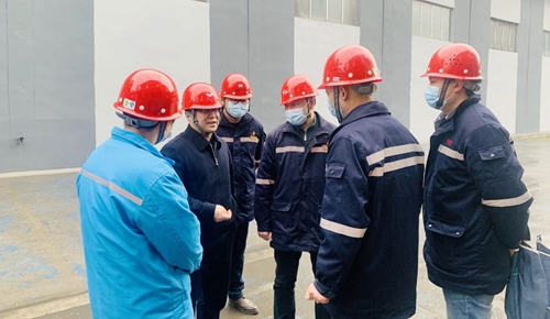 王大真到松滋肥業(yè)、楚星公司現(xiàn)場(chǎng)檢查指導(dǎo)工作(圖2) 王大真到松滋肥業(yè)、楚星公司現(xiàn)場(chǎng)檢查指導(dǎo)工作(圖2)