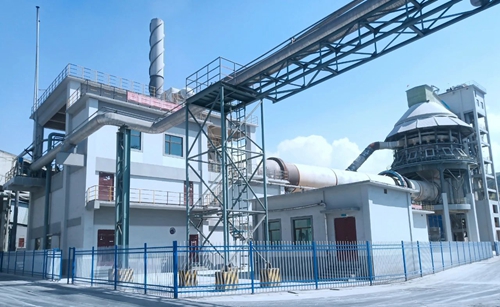 祝賀!青海宜化燃氣三筒窯一次性點火成功(圖1) 祝賀!青海宜化燃氣三筒窯一次性點火成功(圖1)