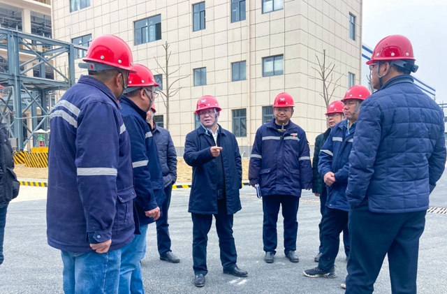 王大真一行到田家河園區現場辦公(圖3) 王大真一行到田家河園區現場辦公(圖3)