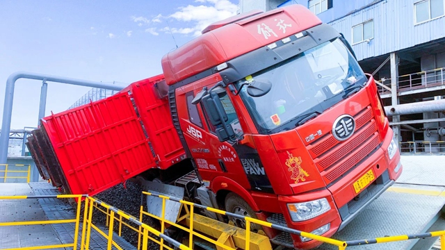 現(xiàn)場(chǎng)無(wú)人化！新疆宜化自動(dòng)卸車(chē)系統(tǒng)上線(圖2)