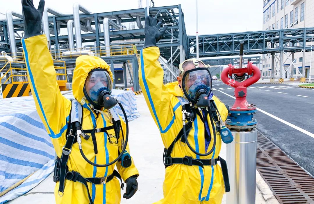 【安全生產(chǎn)月】降解新材料公司開展消防應(yīng)急技能比武(圖4) 圖片