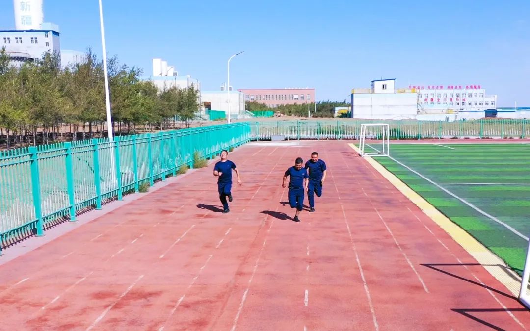 【宜化榜樣】新疆宜化崔發新:當好安全生產的守護者(圖6) 【宜化榜樣】新疆宜化崔發新:當好安全生產的守護者(圖6)